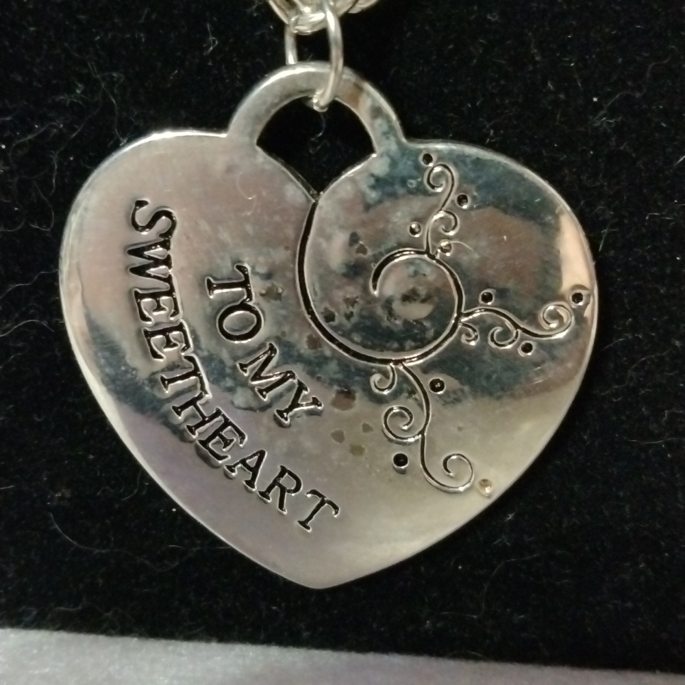 Reflections to my sweetheart necklace silver tone 18" NWT (sku 840)